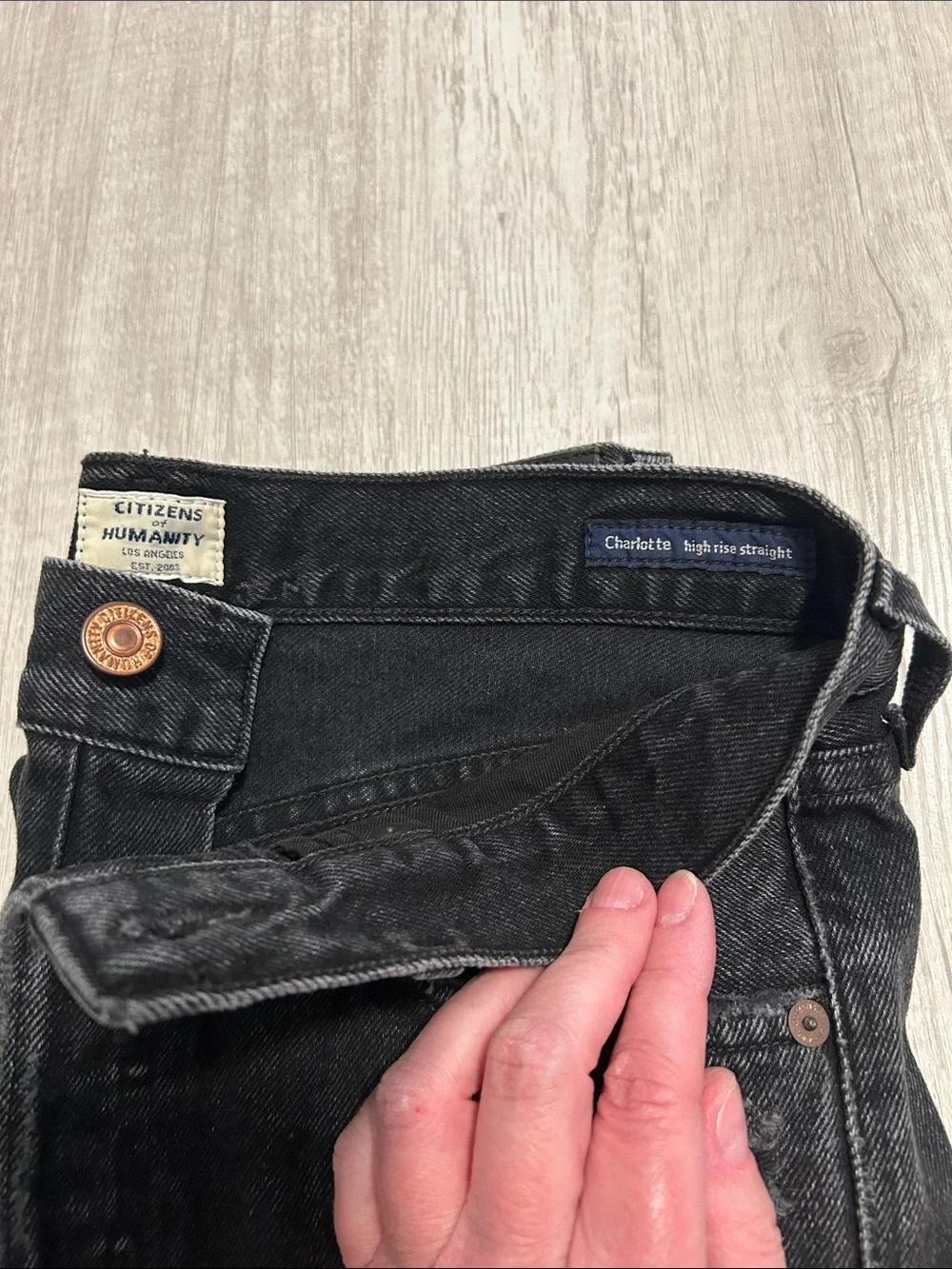 Citizens of Humanity Charlotte High Rise Straight Sz 28 Black Distressed Denim - Picture 11 of 13
